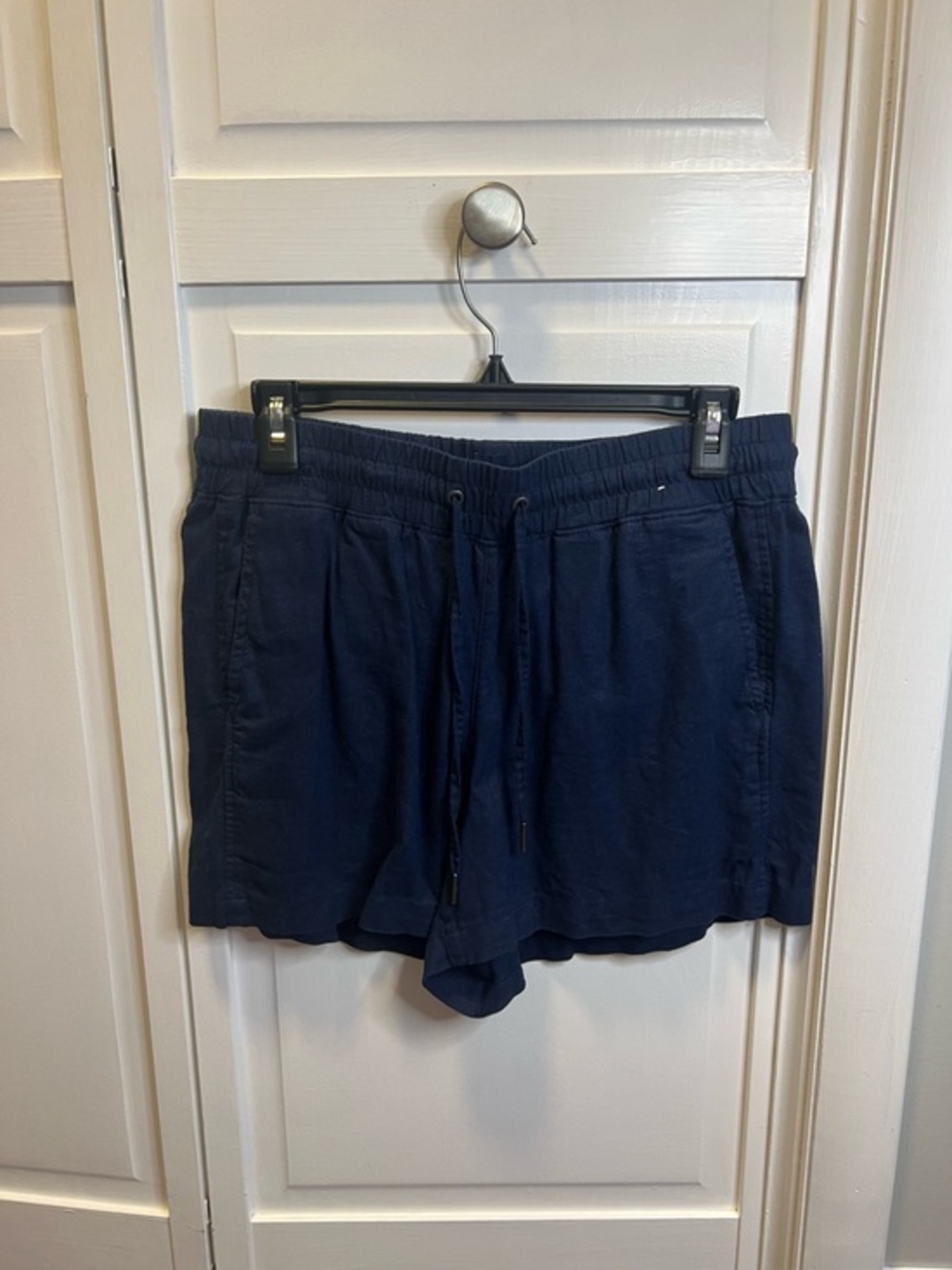 Gap Women’s Linen Blend Shorts Size Small Color Blue